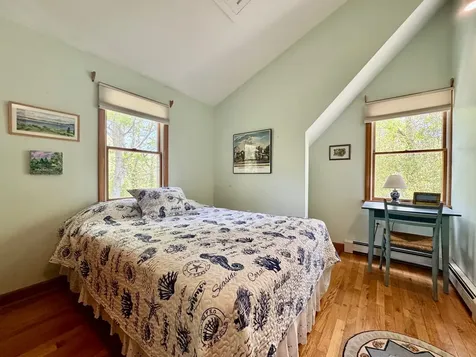 113 Leonard Circle Vineyard Haven MA 02568