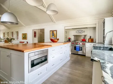 149 Litchfield Road Edgartown MA 02539