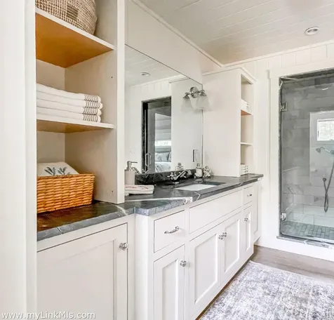149 Litchfield Road Edgartown MA 02539