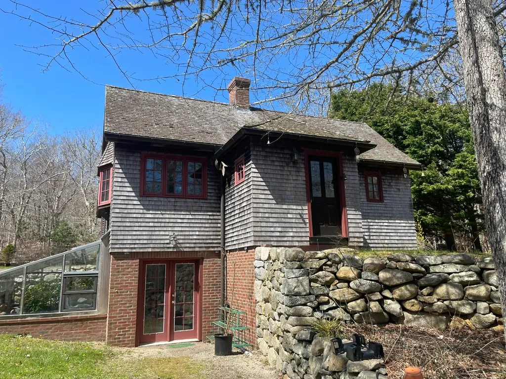 50 Campbell Road West Tisbury MA 02575