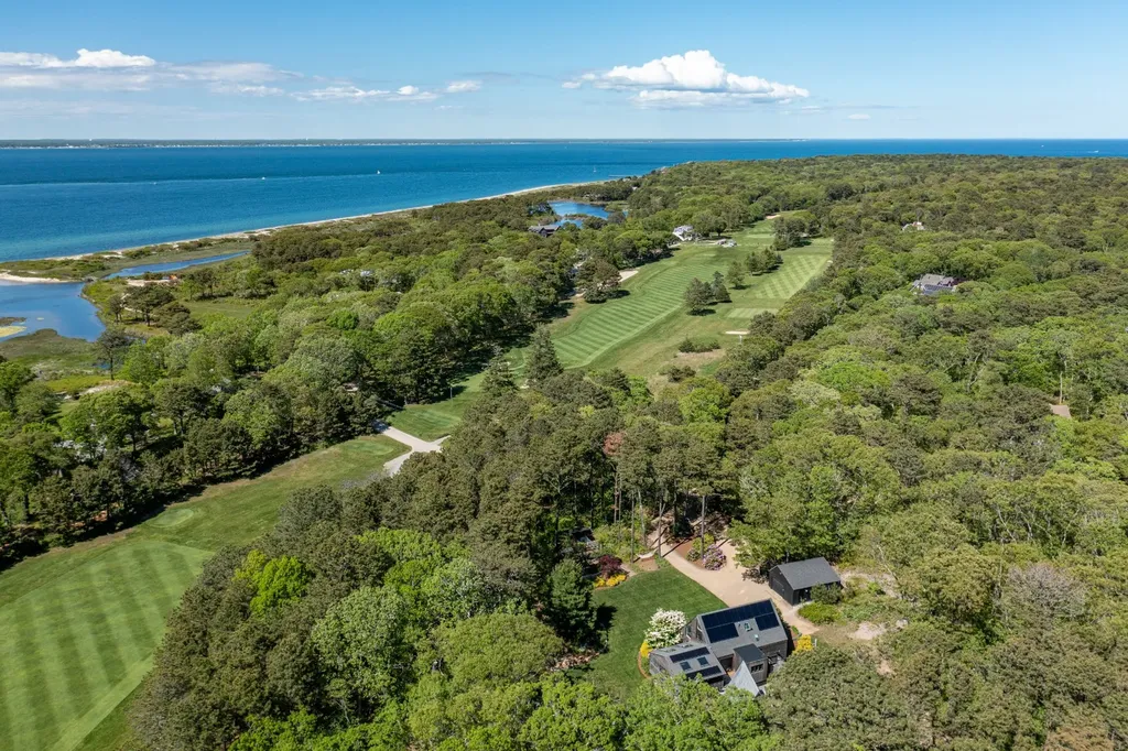 338 Bigelow Road Vineyard Haven MA 02568