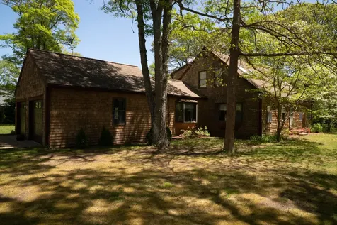 92 Winyah Circle Vineyard Haven MA 02568