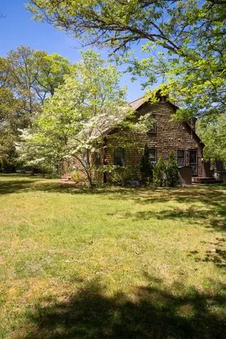 92 Winyah Circle Vineyard Haven MA 02568