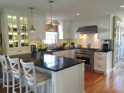 10 Lauras Way Oak Bluffs MA 02557