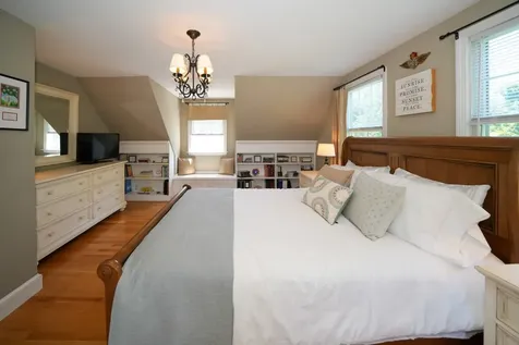 10 Lauras Way Oak Bluffs MA 02557