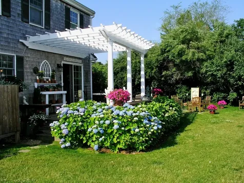 10 Lauras Way Oak Bluffs MA 02557