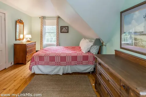 986 State Road West Tisbury MA 02575