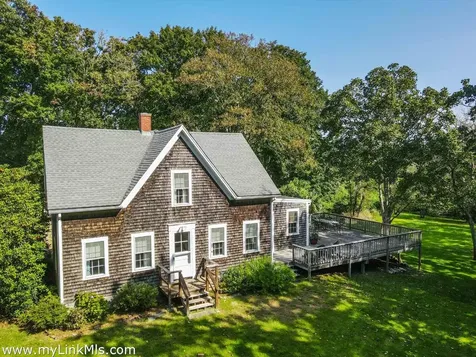 986 State Road West Tisbury MA 02575