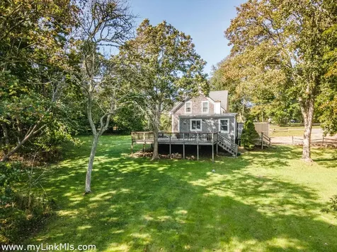986 State Road West Tisbury MA 02575