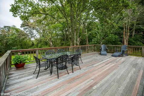 986 State Road West Tisbury MA 02575