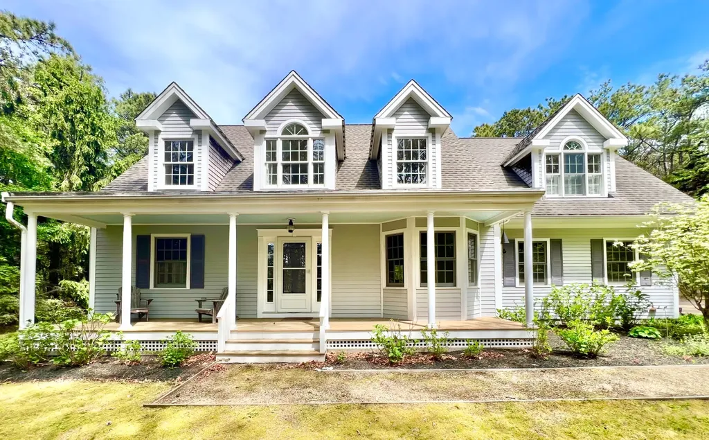 209 Cove Road Vineyard Haven MA 02568