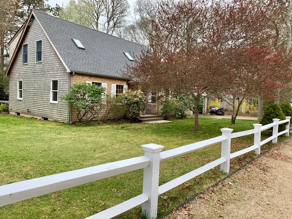 11 Winemack Street Oak Bluffs MA 02557