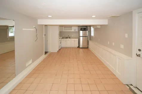 19 Renear Street Vineyard Haven MA 02568