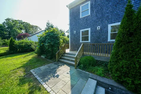 19 Renear Street Vineyard Haven MA 02568