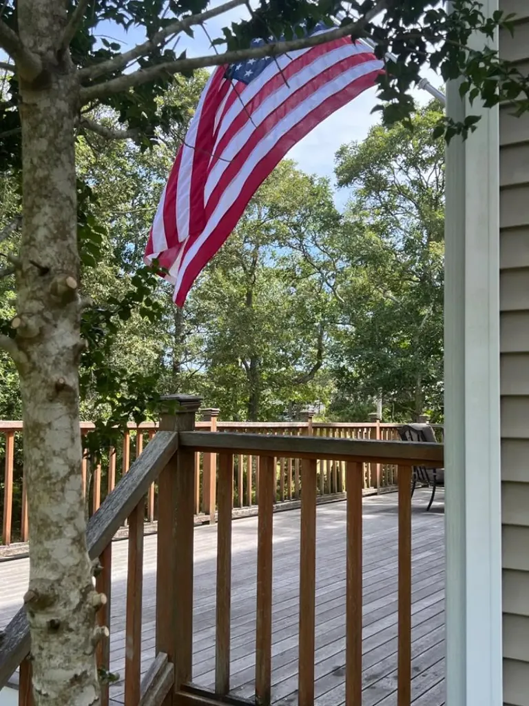 10 Nunes Way Oak Bluffs MA 02557