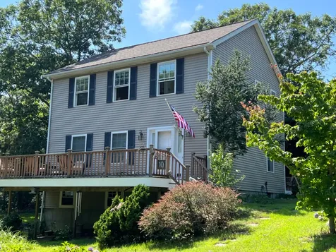 10 Nunes Way Oak Bluffs MA 02557