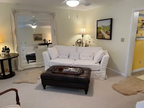 10 Nunes Way Oak Bluffs MA 02557