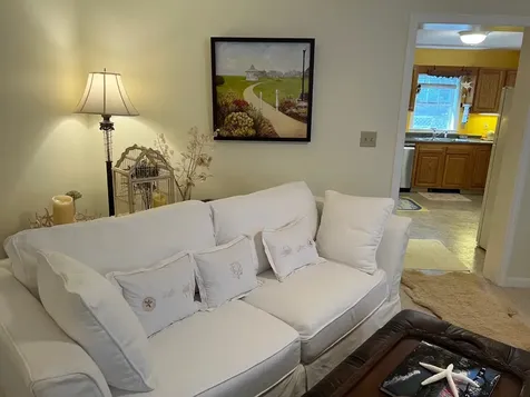 10 Nunes Way Oak Bluffs MA 02557