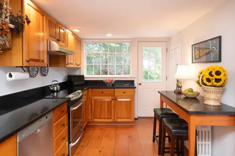 2 Green Avenue Edgartown MA 02539
