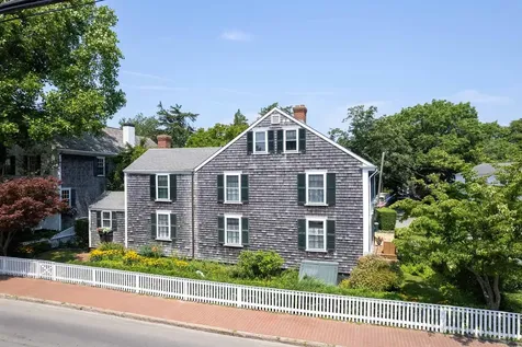 2 Green Avenue Edgartown MA 02539