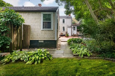 2 Green Avenue Edgartown MA 02539