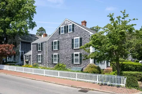 2 Green Avenue Edgartown MA 02539