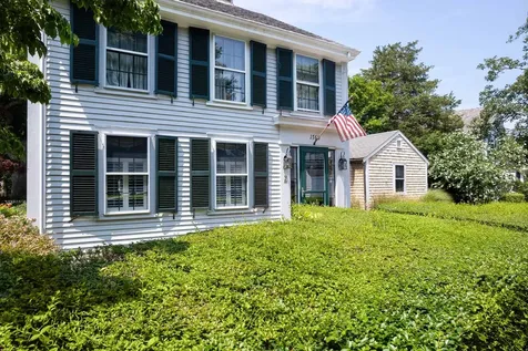 2 Green Avenue Edgartown MA 02539
