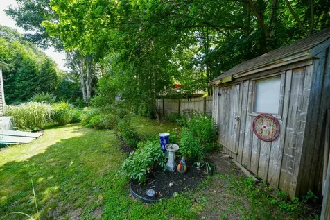14 Forest Hill Avenue Oak Bluffs MA 02557