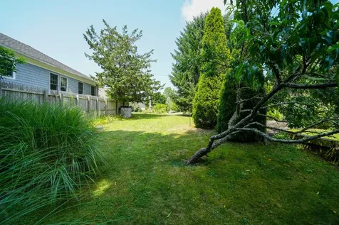 14 Forest Hill Avenue Oak Bluffs MA 02557