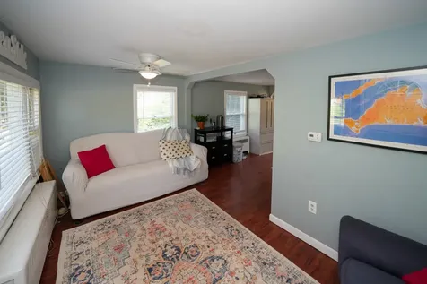 14 Forest Hill Avenue Oak Bluffs MA 02557