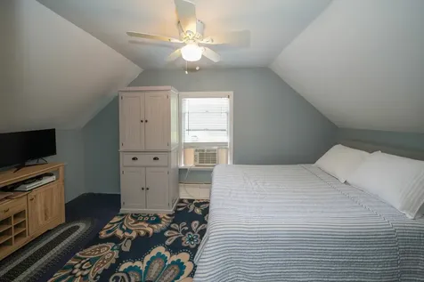 14 Forest Hill Avenue Oak Bluffs MA 02557
