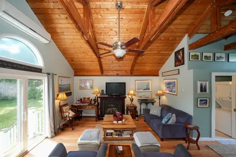 14 Forest Hill Avenue Oak Bluffs MA 02557