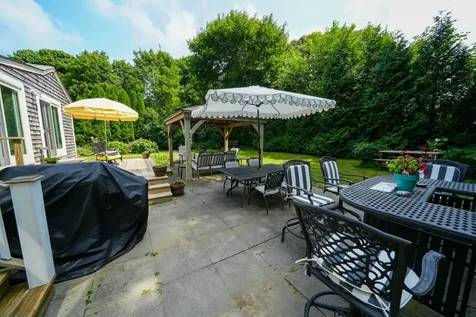 14 Forest Hill Avenue Oak Bluffs MA 02557