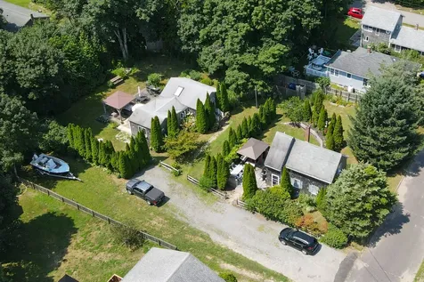 14 Forest Hill Avenue Oak Bluffs MA 02557