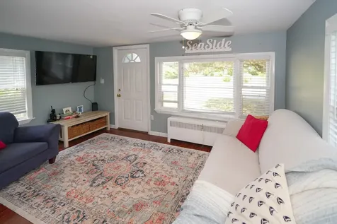 14 Forest Hill Avenue Oak Bluffs MA 02557