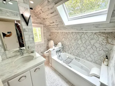 47 Stone Bridge Road West Tisbury MA 02575