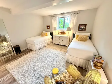 47 Stone Bridge Road West Tisbury MA 02575