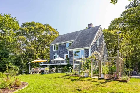 47 Stone Bridge Road West Tisbury MA 02575