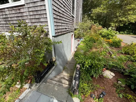 47 Stone Bridge Road West Tisbury MA 02575