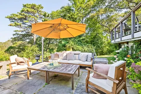 47 Stone Bridge Road West Tisbury MA 02575