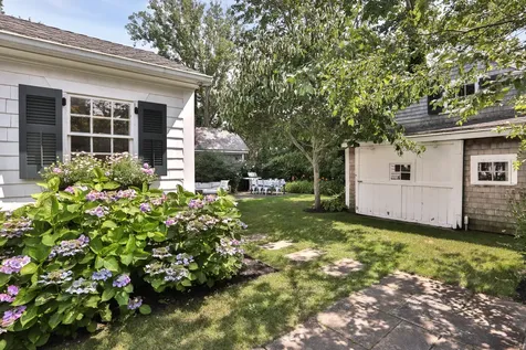 18 Pent Lane Edgartown MA 02539
