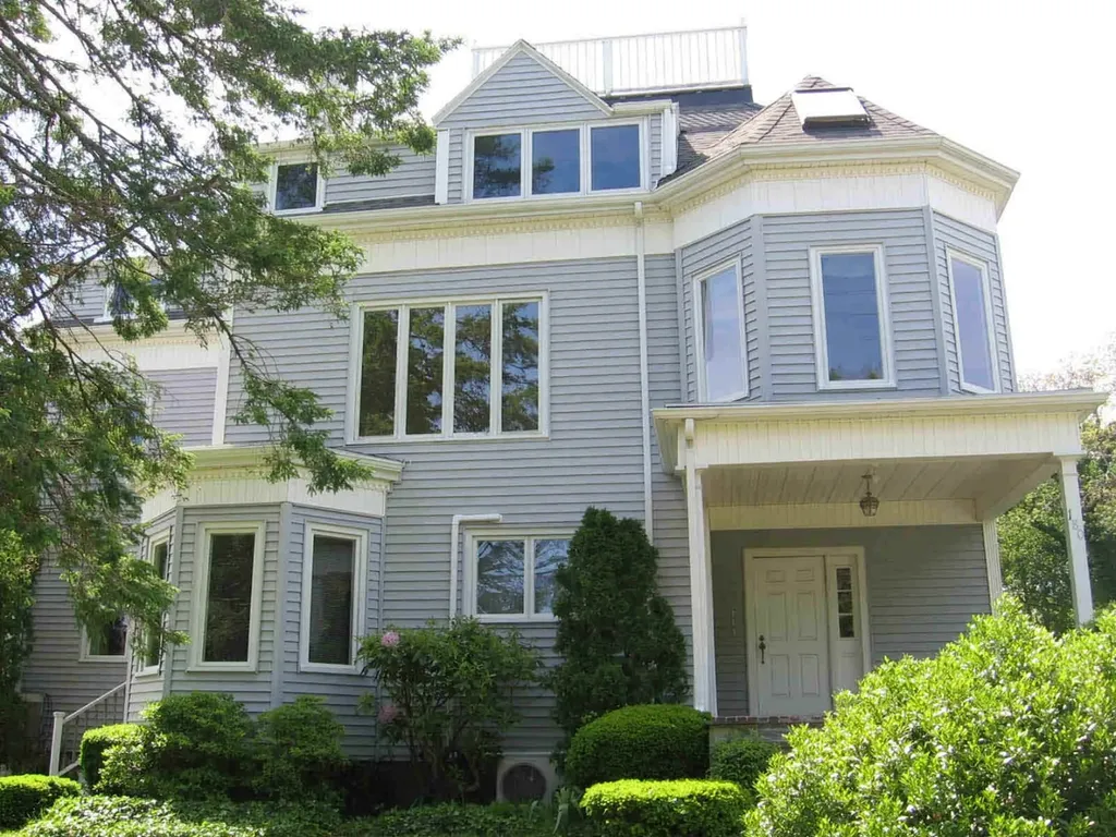 180 Main Street Vineyard Haven MA 02568