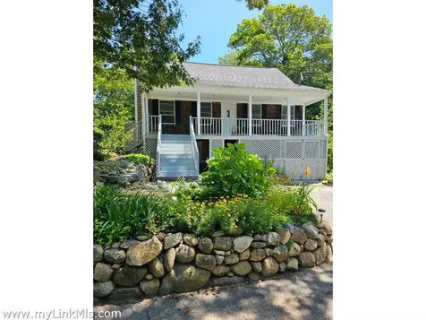18 Goah Way Vineyard Haven MA 02568