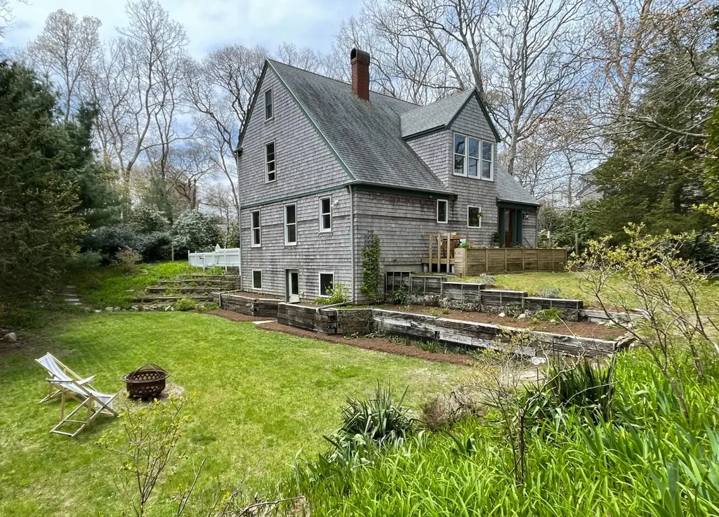 140 Tashmoo Avenue Vineyard Haven MA 02568