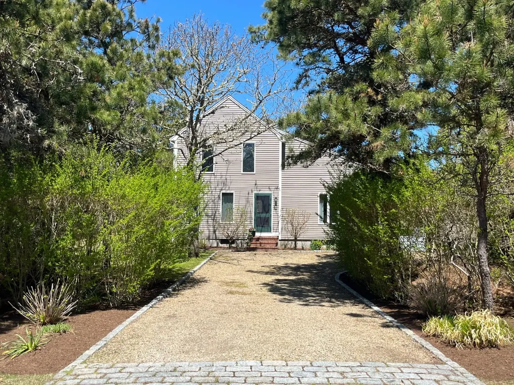 11 Deacon Vincent Way Edgartown MA 02539