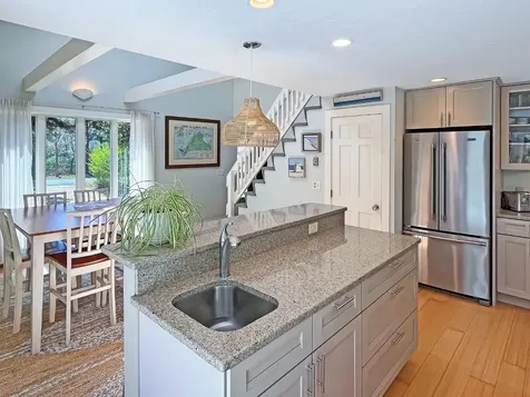 11 Deacon Vincent Way Edgartown MA 02539