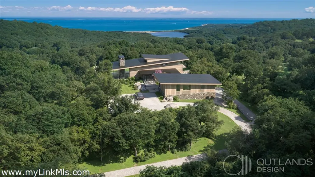 38 Fire Tower Road West Tisbury MA 02575