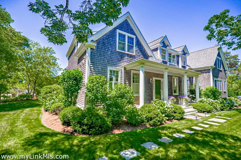 53 Road To The Plains Edgartown MA 02539