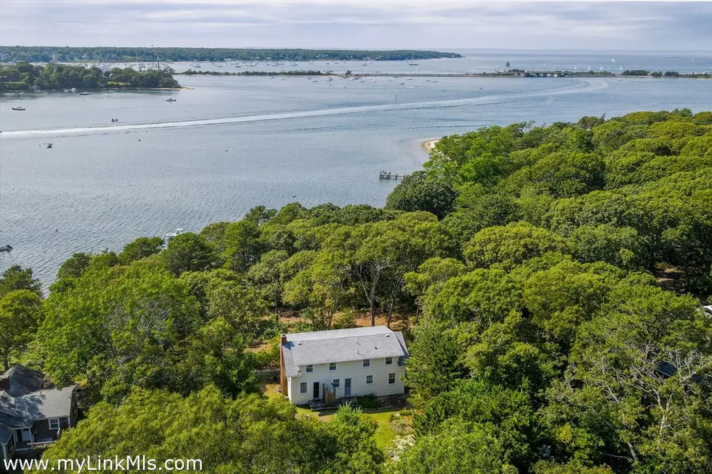 107 & 105 Barnes Road Oak Bluffs MA 02557