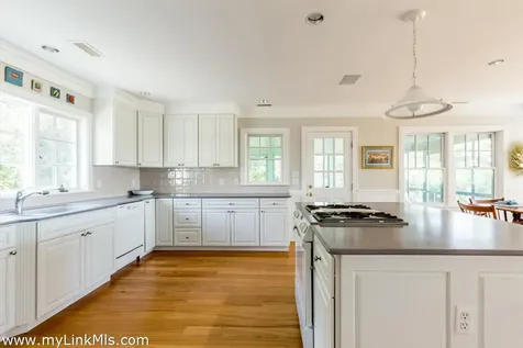 43 Naushon Road West Tisbury MA 02575